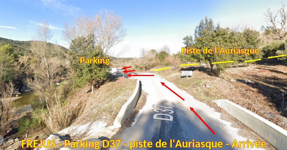 Acces FREJUS D37 Auriasque 3 arrivee parking